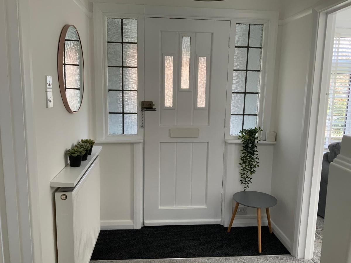 4 Bedroom House By Your Stay Solutions Short Lets & Serviced Accommodation Southampton With Terrace & Garden Exteriér fotografie