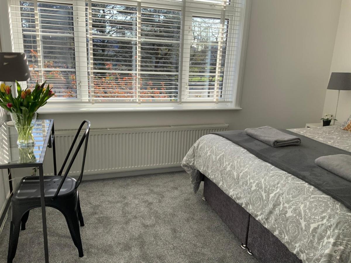 4 Bedroom House By Your Stay Solutions Short Lets & Serviced Accommodation Southampton With Terrace & Garden Exteriér fotografie