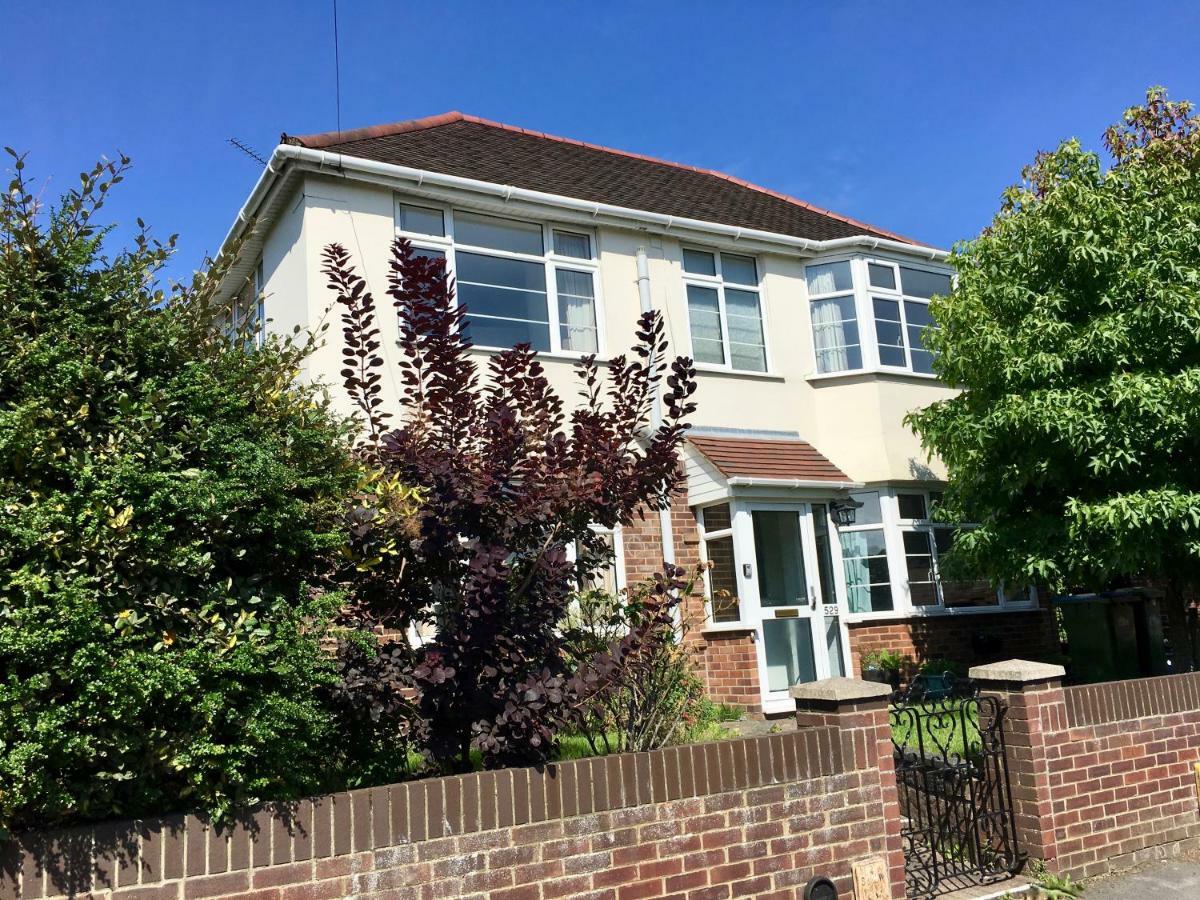 4 Bedroom House By Your Stay Solutions Short Lets & Serviced Accommodation Southampton With Terrace & Garden Exteriér fotografie